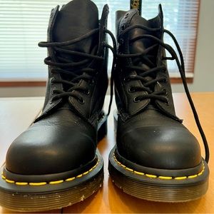 Black Dr. Martens Woman’s size 7 boots